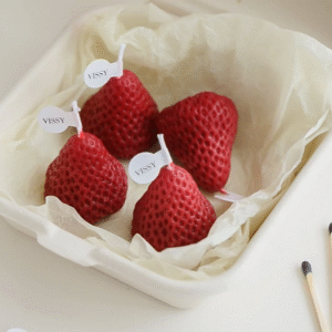 nến thơm dâu tây